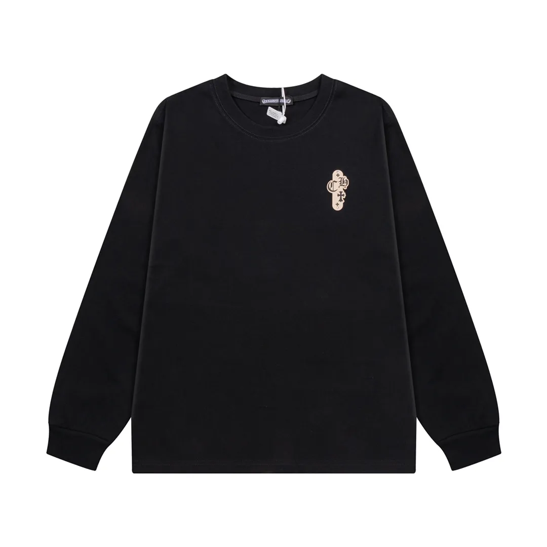 P200 CHROME HEARTS LoGo is fashionable and elegant, with a dropped shoulder style. The fabric is made of 26s double-yarn combed cotton compact spinning yarn with a weight of 280. It is matched with 1*1 Salona rib. The fabric is fermented and has a loose fit. Color: Black Size: S～XXL